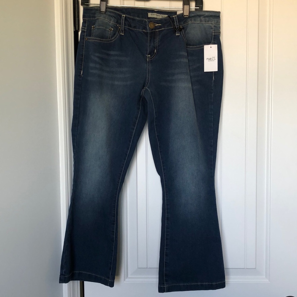 Rue 21 Capri Jeans Women's Size 7/8R‎ Denim Blue Flare Juniors NWT